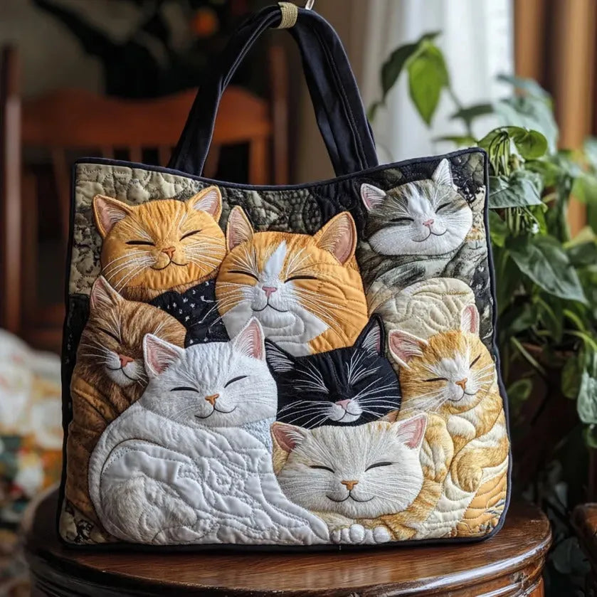 Embroidered Vintage Bag "Sleeping Kittens" — Cat Family